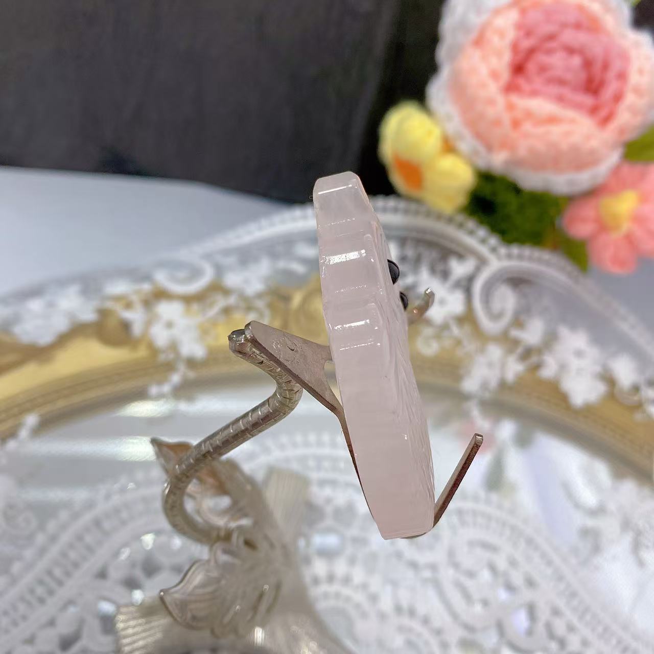 Rose Quartz Flat Owl Carving