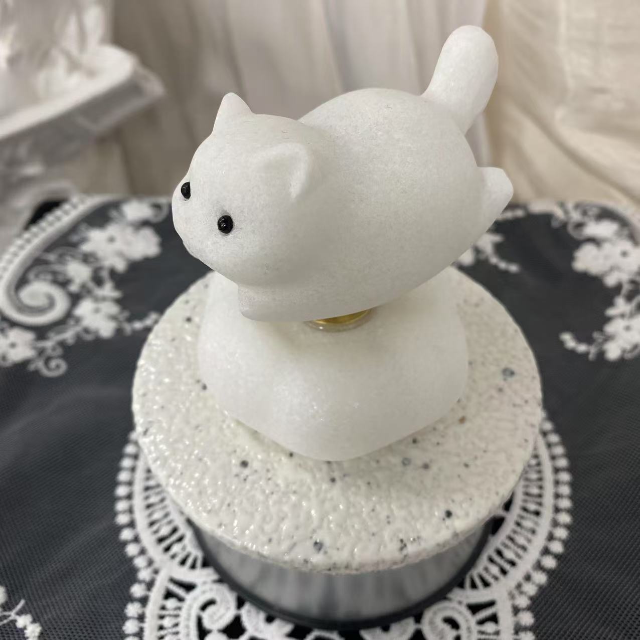 White Jade Spinning Lounging Cat Carving