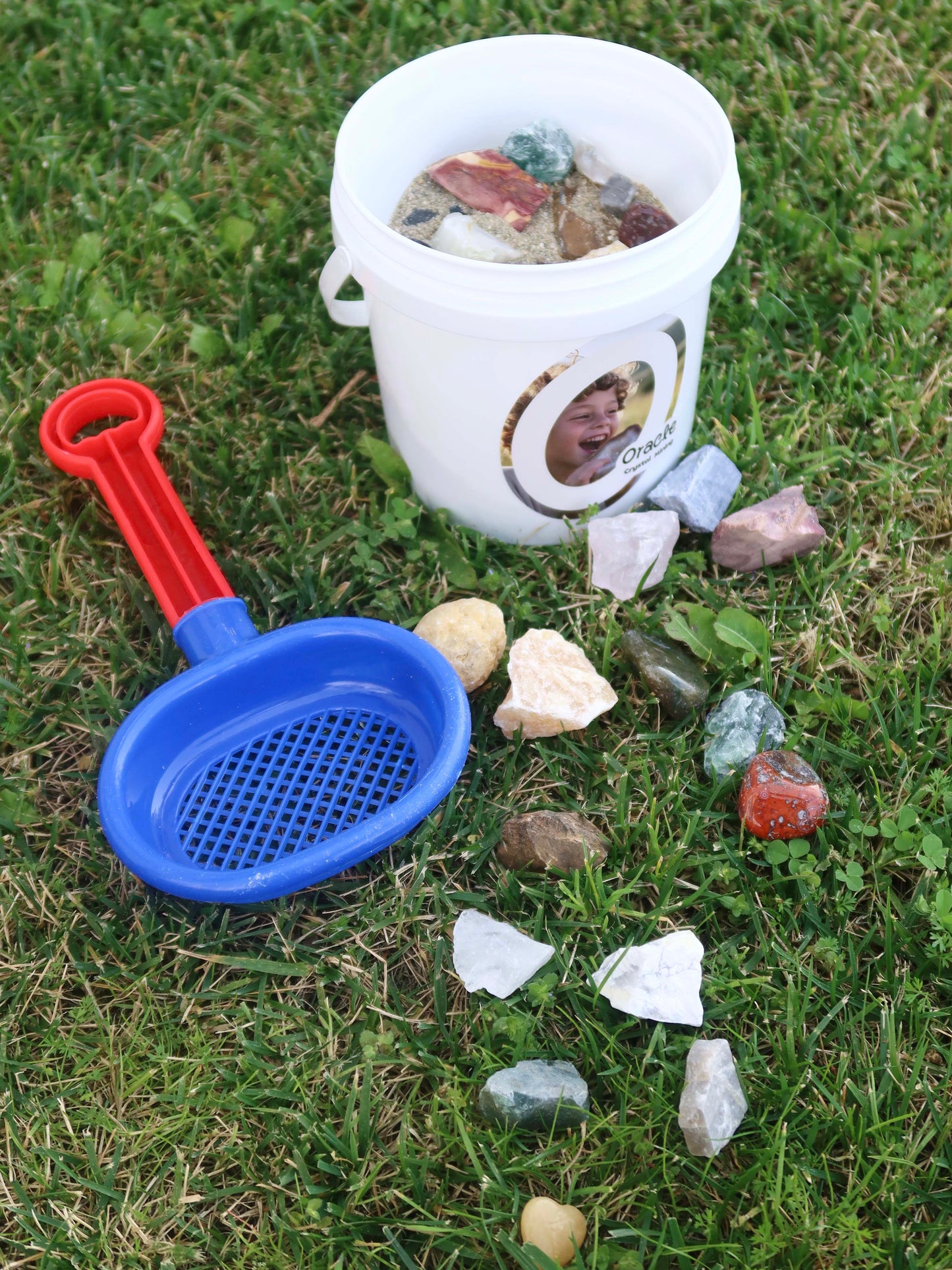 Sand & Rock Exploration Bucket [Mini]