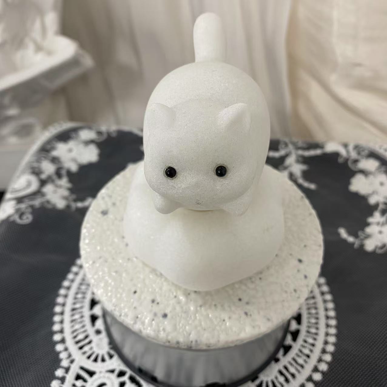 White Jade Spinning Lounging Cat Carving