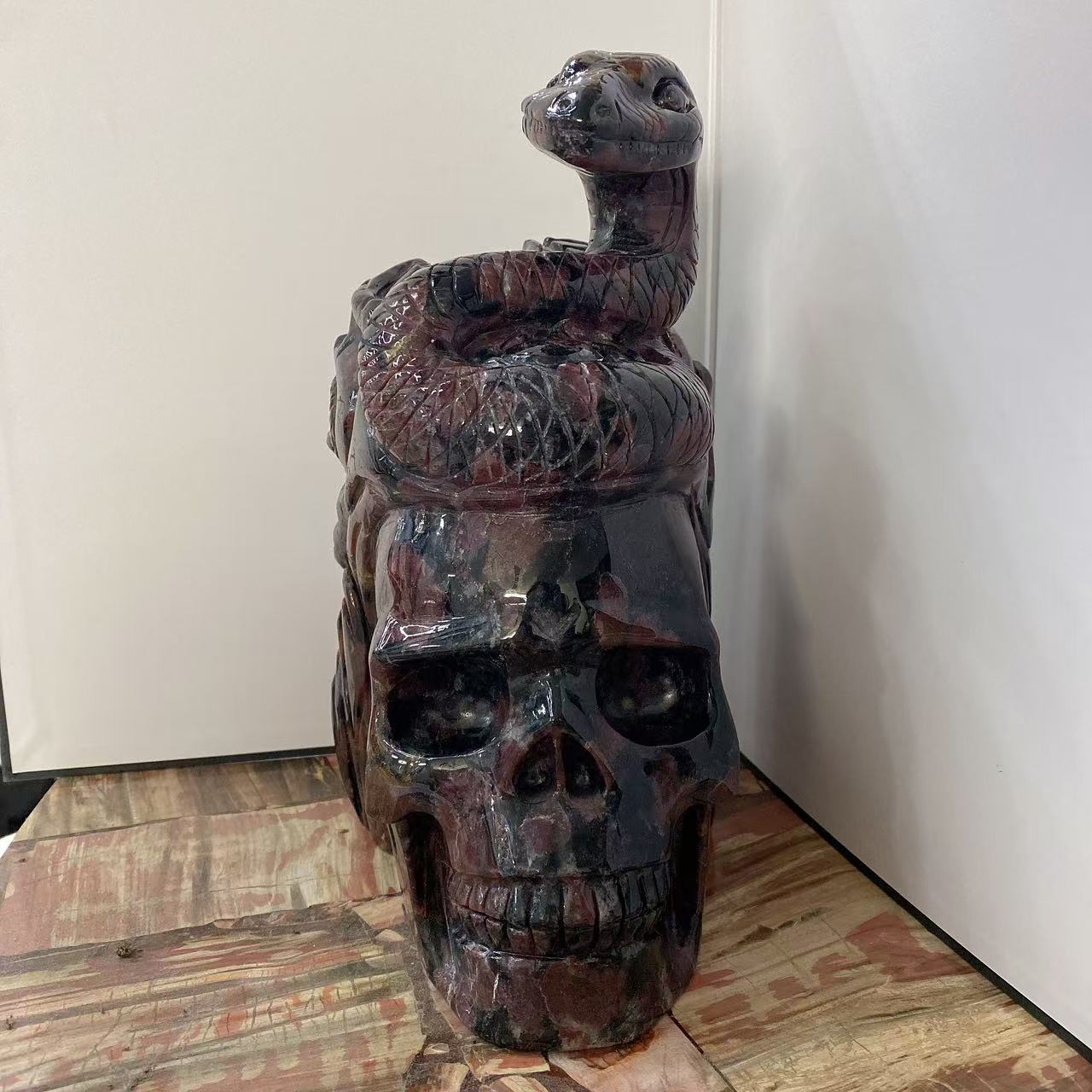 Garnet Snake Skull