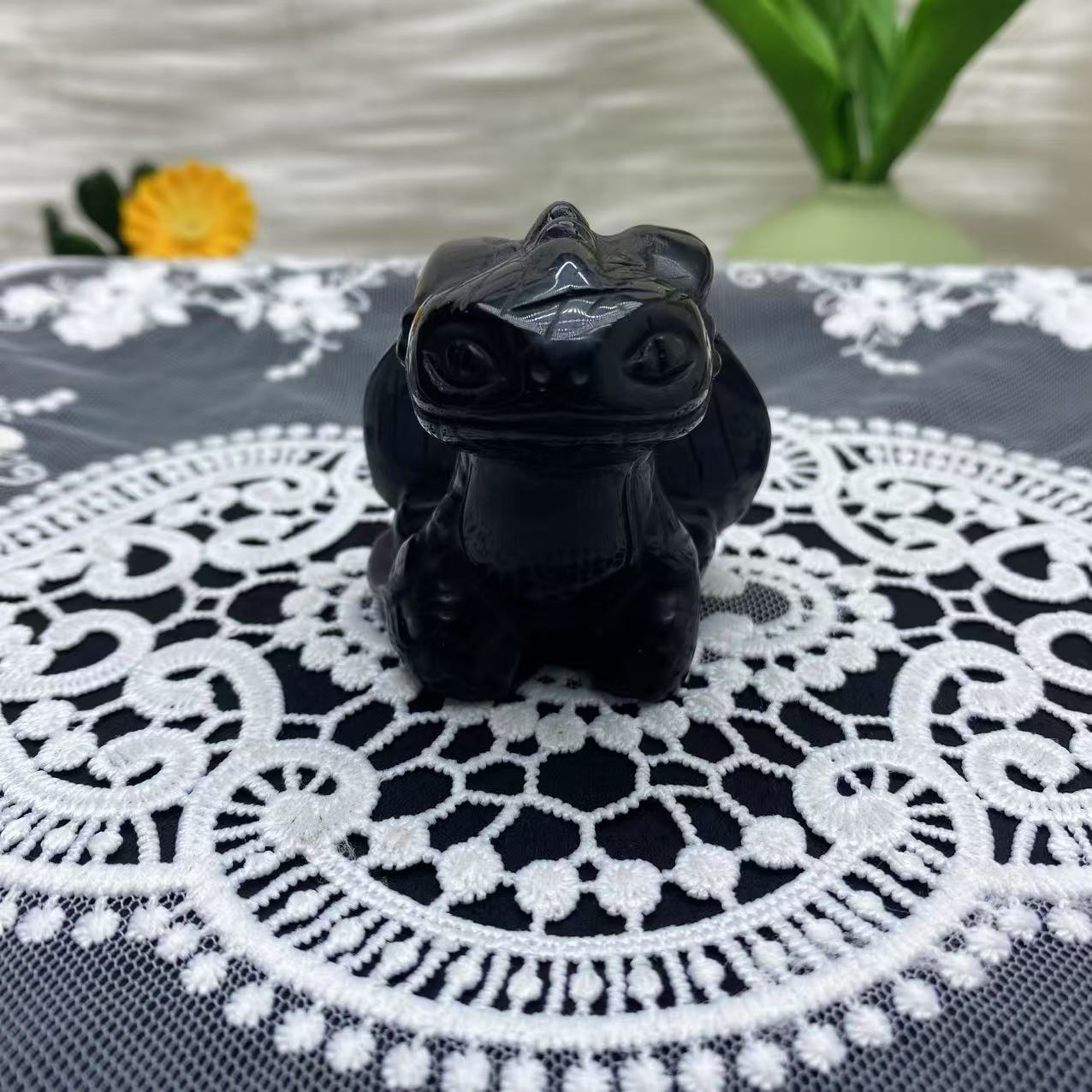 Obsidian Toothless Carving