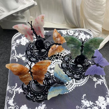 Crystal Cat Catching Butterfly Carving