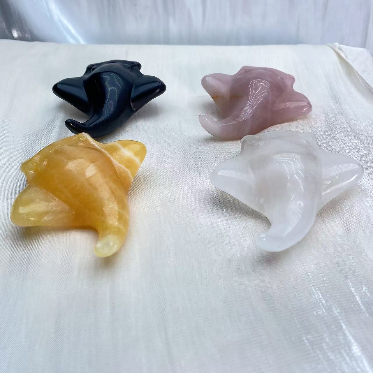 Manta Ray Crystal Carving