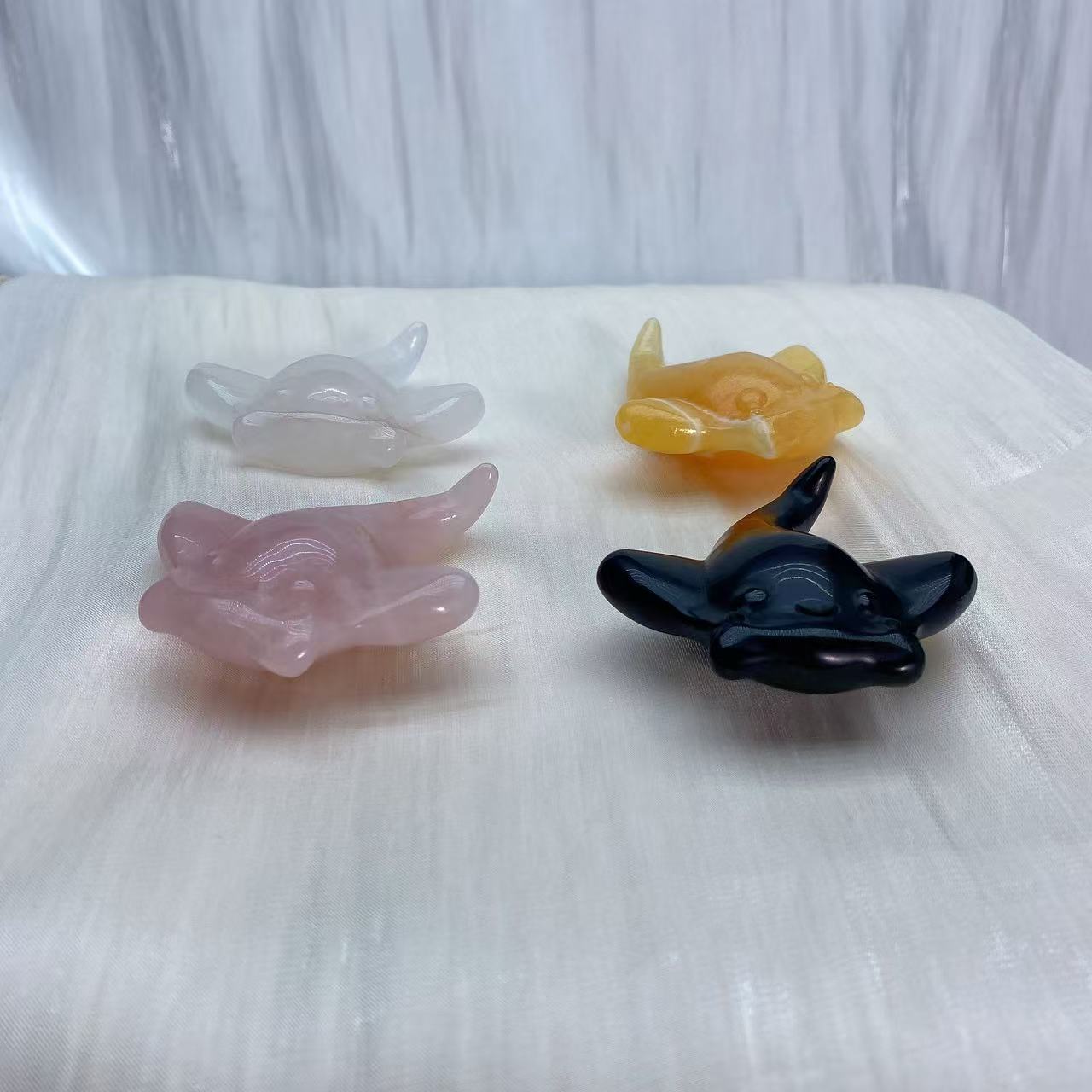 Manta Ray Crystal Carving