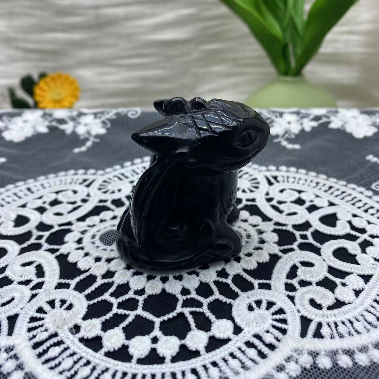 Obsidian Toothless Carving