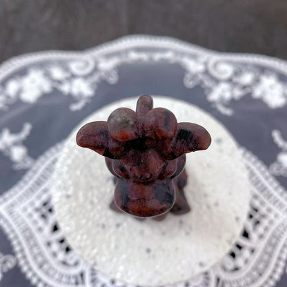 Garnet Giraffe Carving
