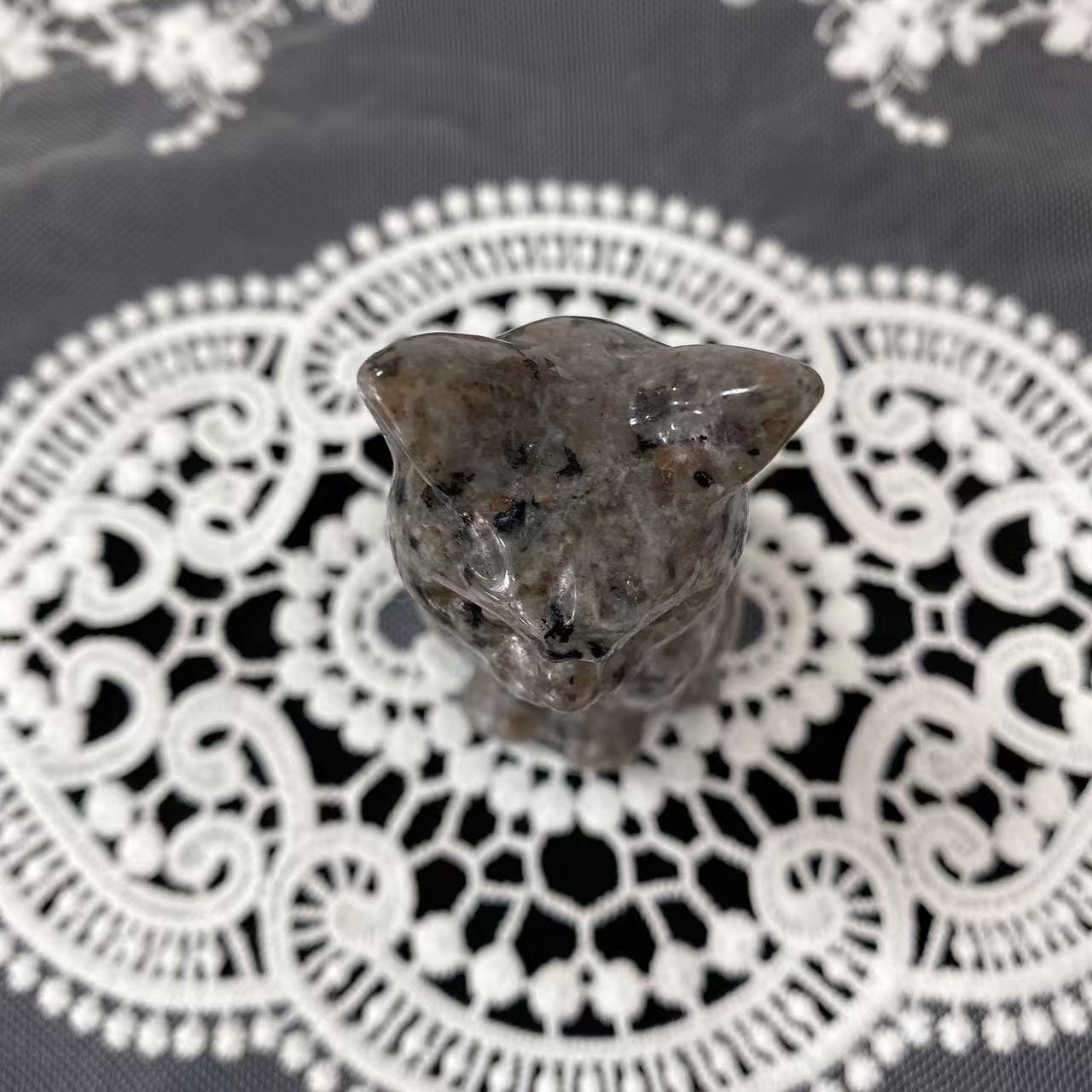 Yooperlite Cat Carving