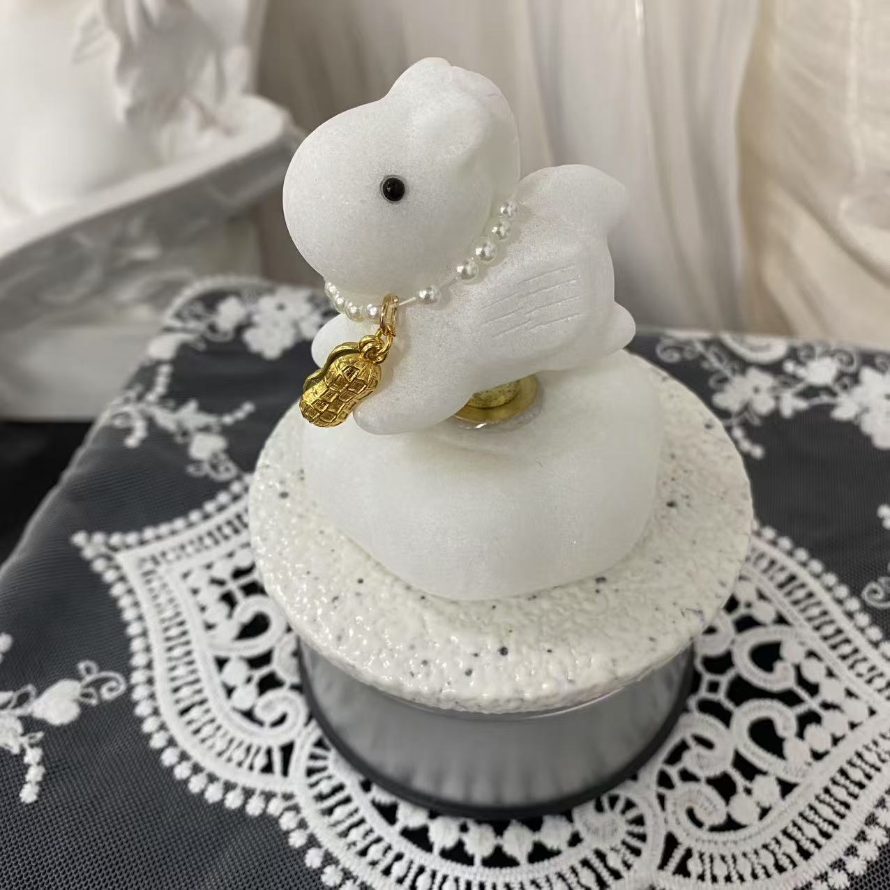 White Jade Spinning Carousel Horse Carving