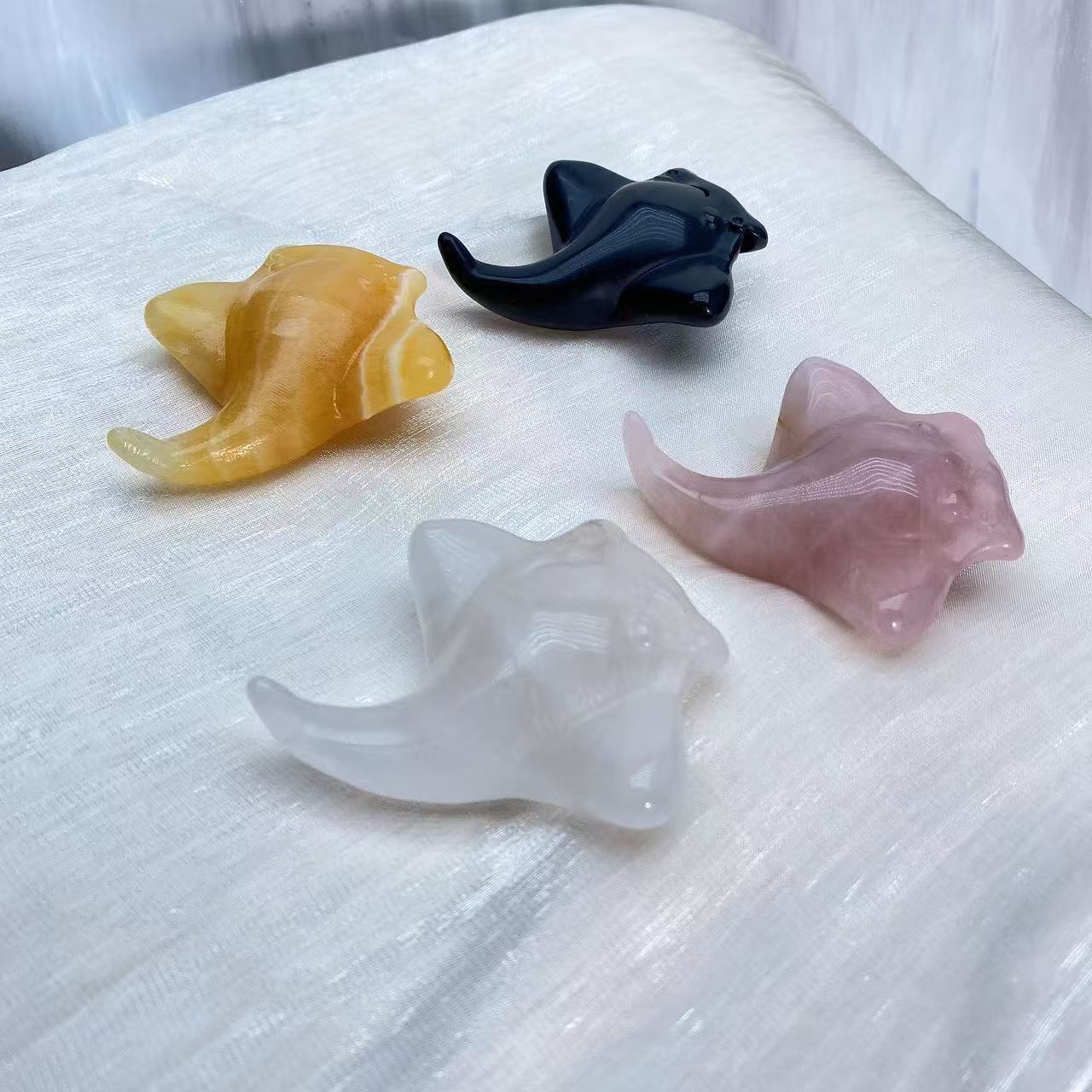 Manta Ray Crystal Carving